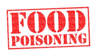 വിവാഹചടങ്ങിൽ ഭക്ഷണം കഴിച്ച 150 പേർക്ക് ഭക്ഷ്യവിഷബാധ; വെൽകം ഡ്രിങ്കിൽ നിന്നെന്ന് സംശയം; സംഭവം പാലക്കാട്