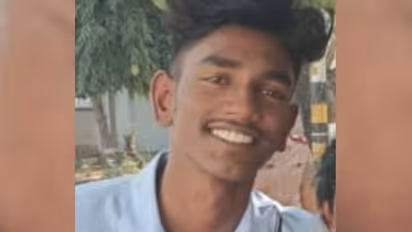 കൂട്ടുകാർക്കൊപ്പം പടയണി കാണാൻ പോയി, മടങ്ങിവരും വഴി കാൽ വഴുതി വീണു; വിദ്യാർത്ഥിക്ക് ദാരുണാന്ത്യം