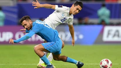 നീലഗര്‍ജനമില്ല; ഏഷ്യന്‍ കപ്പ് ഫുട്ബോളില്‍ ഉസ്ബെക്കിസ്ഥാനോടും തോറ്റ് ഇന്ത്യ 