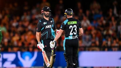 തുടര്‍ച്ചയായ നാലാം തോല്‍വി! കിവീസിനെതിരെ നാണംകെട്ട് പാകിസ്ഥാന്‍; ഇത്തവണ അടിച്ചിട്ടത് മിച്ചല്‍-ഫിലിപ്‌സ് സഖ്യം