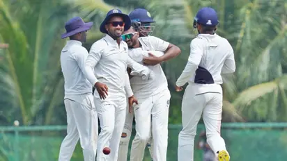 രഞ്ജി ക്വാര്ട്ടറില് ജമ്മു കശ്മീരിന്റെ ലീഡ് 300 കവിഞ്ഞു! കേരളത്തിന് കാര്യങ്ങള് എളുപ്പമാവില്ല