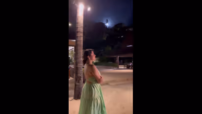 Anasuya: రాత్రివేళలో భర్తతో ఏకాంతంగా అనసూయ.. రొమాంటిక్ ఫోటోస్ వైరల్ 