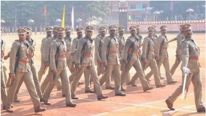 കേരള പൊലീസിൽ സ്വപ്ന ജോലി ഇതാ! ശമ്പളം 95600 രൂപ വരെ, നോട്ടിഫിക്കേഷനിറങ്ങി; അവസാന തിയതി ജനുവരി 31, എസ്ഐ ആകാം