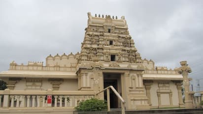 ஆஸ்திரேலியாவில் உள்ள முருகன் கோயில் தமிழ் வழியில் குடமுழுக்கு நடத்த வேண்டும் - சீமான் கோரிக்கை