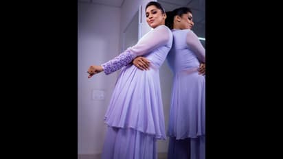 చేసేవన్నీ ల** పనులు, ఆ చీర కట్టుకుని అలా చేస్తే పాపాలు పోతాయా.. యాంకర్ రష్మీపై తీవ్ర అసభ్యకర వ్యాఖ్యలు 