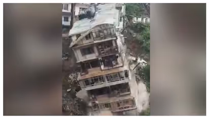 1,2,3...15 സെക്കൻഡിൽ അഞ്ചുനില കെട്ടിടം തവിടുപൊടി -വീഡിയോ