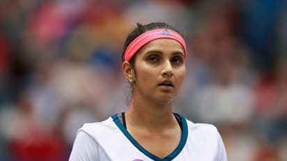 షోయబ్ తో విడాకులు నిజమే.. కొత్త జంటకు విషెష్ చెప్పిన సానియా మీర్జా..