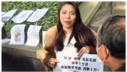 ലൈക്കിനും കാഴ്ചക്കാര്ക്കും വേണ്ടി ഗർഭിണിയാണെന്ന് വ്യാജ വീഡിയോ; പിന്നാലെ വ്ലോഗർക്ക് എട്ടിന്റെ പണി