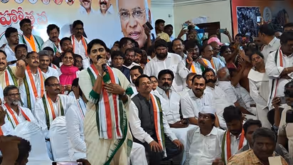 నేను ఎవరో వదిలిన బాణాన్ని కాను.. నా టార్గెట్ నాకుంది : వైఎస్ షర్మిల సంచలన వ్యాఖ్యలు