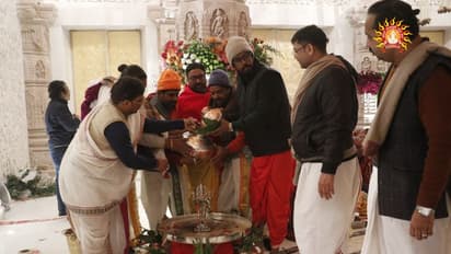 ರಾಮ ಮಂದಿರದಲ್ಲಿ 114 ಕಲಶ ನೀರಿನಿಂದ ಮೂರ್ತಿ ಪುಣ್ಯಸ್ನಾನ, ಪೂಜಾ ವಿಧಿವಿಧಾನ ಆರಂಭ!