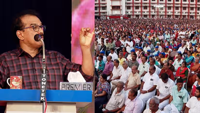  കിഴക്കമ്പലം മോഡൽ വമ്പൻ പ്രഖ്യാപനങ്ങൾ, പ്രകടനപത്രിക പുറത്തിറക്കി ട്വിന്‍റി20, ലക്ഷ്യം ലോക്സഭ തെരഞ്ഞെടുപ്പ്