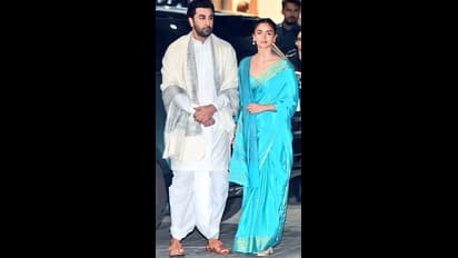 ఆయోధ్యకు స్పెషల్ శారీలో ఆలియా భట్, చీర ప్రత్యేకత ఇదే..? కాస్ట్ ఎంతంటే..?