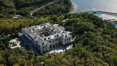 200 பில்லியன் டாலர் சொத்து... 700 மில்லியன் டாலர் ஜெட்... மிரள வைக்கும் உலகின் பணக்கார அரசியல்வாதி!