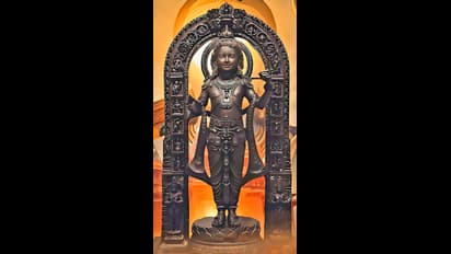 ಅದ್ಭುತ! 9 ವರ್ಷದ ಬಾಲಕನಿಗೆ ರಾಮಲಲ್ಲಾ ಮೇಕಪ್ ಮಾಡಿದ ಬೆಂಗಾಲಿ ಜೋಡಿ; ಹೀಗಿದೆ ಓಡಾಡುವ ಬಾಲರಾಮನ ಮೋಡಿ