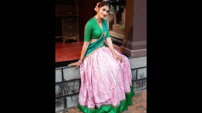 Pooja Hegde : హాఫ్ శారీలో పూజా హెగ్దే.. బుట్టబొమ్మ ఎంత ముద్దుగా ఉందో చూశారా! ఫొటోలు