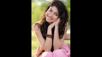 30ನೇ ವಯಸ್ಸಲ್ಲೇ ಇಬ್ಬರು ಮಕ್ಕಳ ಅಮ್ಮ ಆಗಬಯಸಿದ್ದ ಸಾಯಿ ಪಲ್ಲವಿ ಇನ್ನೂ ಮದ್ವೆ ಯಾಕಾಗಿಲ್ಲ? ಇಲ್ಲಿದೆ ಕಾರಣ... 