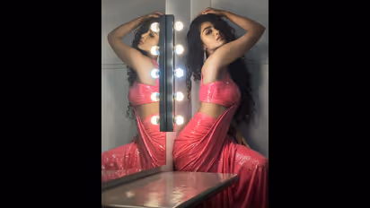 అనుపమా నీకిది న్యాయమా? పోజులతోనే కాదు, పోస్ట్ తోనూ రెచ్చగొడుతున్న హోమ్లీ బ్యూటీ..షేకింగ్‌