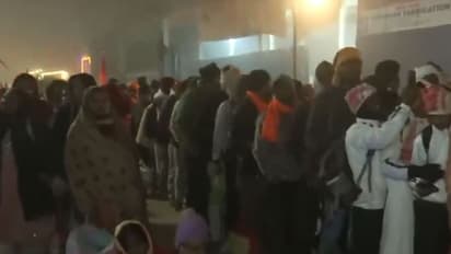 ಅಯೋಧ್ಯೆಯಲ್ಲಿ ಭಾರಿ ನೂಕುನುಗ್ಗಲು: ಸದ್ಯಕ್ಕೆ ಅಯೋಧ್ಯಗೆ ಬರಬೇಡಿ ಪೊಲೀಸರ ಮನವಿ