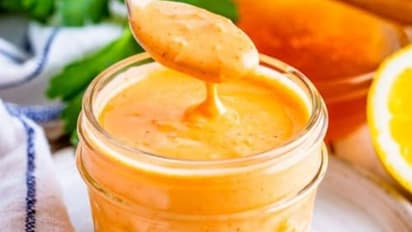 മയൊണൈസ് അധികം കഴിച്ചാലുള്ള പ്രശ്നങ്ങള്; വീട്ടില് തയ്യാറാക്കേണ്ടത് ഇങ്ങനെ...