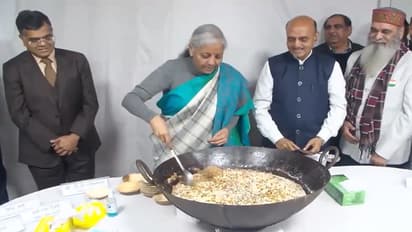 மத்திய பட்ஜெட்டுக்கு முன் நிதியமைச்சர் அல்வா கிண்டுவது ஏன் தெரியுமா?