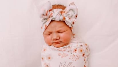 ഇതാവണം ഡാ പൊലീസ്; നടുറോഡിൽ പ്രസവവേദനയിൽ പുളഞ്ഞ് യുവതി, രക്ഷകനായി പൊലീസുകാരൻ