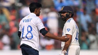 India vs England: రోహిత్ శర్మ కాళ్లు మొక్కిన అభిమానికి 14 రోజుల రిమాండ్ !