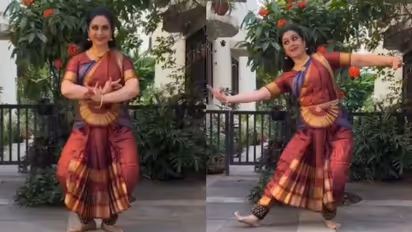 Watch: Meenakshi Seshadri dances on 'Mere Ram Aaye Hain', fans applaud her moves at the age of 60