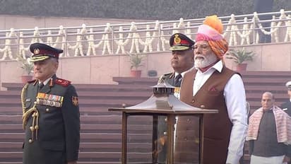 பிரதமர் மோடியின் மஞ்சள் நிற தலைப்பாகையில் மறைந்துள்ள ரகசியம்: பின்னணியில் மறைந்துள்ள காரணம் என்ன?