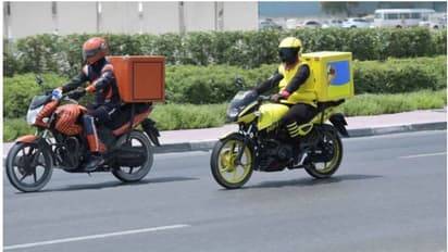 വിദേശി ഹോം ഡെലിവറി ജീവനക്കാർക്ക് യൂണിഫോം നിർബന്ധം; ഉത്തരവ് പുറത്തുവിട്ട് സൗദി പൊതുഗതാഗത അതോറിറ്റി