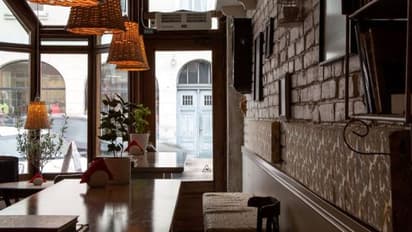 ആപ്പിൾ മാപ്പ് ചതിച്ചു സാറേ; റെസ്റ്റോറന്റ് ഉടമയ്ക്ക് നഷ്ടം ആറുലക്ഷം