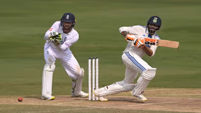 DRS Controversy: Ravindra Jadeja's LBW dismissal sparks debate, Ravi Shastri offers explanation