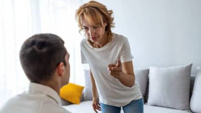 'നീ വിവാഹം കഴിച്ചില്ലെങ്കിൽ ഞാൻ ചത്തുകളയും', മകന് അമ്മയുടെ ഭീഷണി, ഒടുവിൽ പണി കിട്ടിയെന്ന് സോഷ്യൽ മീഡിയ