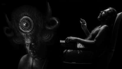 'കാത്തിരിക്കുന്നു..മഹാനടന്റെ രാക്ഷസ നടനത്തിനായി'; 'ഭ്രമയു​ഗം' റിലീസ് തിയതിക്ക് പിന്നാലെ ആരാധകർ 