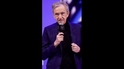 ಜೆಫ್ ಬಿಜೋಸ್ ಹಿಂದಿಕ್ಕಿ ವಿಶ್ವದ ಶ್ರೀಮಂತ ಪಟ್ಟಕ್ಕೇರಿದ ಅರ್ನಾಲ್ಟ್, 3ನೇ ಸ್ಥಾನಕ್ಕೆ ಕುಸಿದ ಮಸ್ಕ್ !