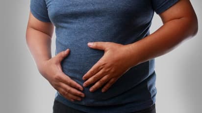 ഫാറ്റി ലിവർ പിടിപെടാതെ നോക്കൂ ; നാല് കാര്യങ്ങൾ ശ്രദ്ധിച്ചോളൂ 