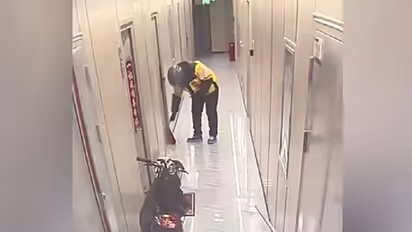 ഭക്ഷണത്തിൽ ഡെലിവറി മാൻ മൂത്രമൊഴിച്ചെന്ന് യുവതി, സിസിടിവി ദൃശ്യങ്ങൾ കണ്ടപ്പോൾ ശരിക്കും ഞെട്ടി