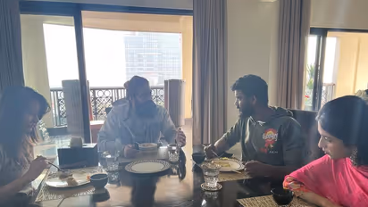 ರಾಜಹುಲಿನ ಭೇಟಿ ಮಾಡಿದ ಉಪಾಧ್ಯಕ್ಷ; ಅತ್ತಿಗೆ ಮಾಡಿದ ತಿಂಡಿ ಹೇಗಿತ್ತು ಎಂದ ನೆಟ್ಟಿಗರು! 