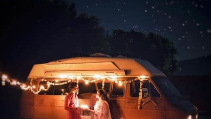 ವ್ಯಾನ್ ಅನ್ನೇ ಮನೆ ಮಾಡಿ ವಿಶ್ವದ ಅತಿ ಉದ್ದದ ರಸ್ತೆಯಲ್ಲಿ ಟ್ರಾವೆಲ್ ಮಾಡಿದ ಭಾರತೀಯ ಜೋಡಿ!