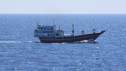 അതിർത്തി ലംഘിച്ചുവെന്നാരോപണം മൂന്ന് ഇന്ത്യൻ മത്സ്യബന്ധന ബോട്ടുകൾ പിടിച്ചെടുത്ത് ശ്രീലങ്ക, 34 പേർ അറസ്റ്റിൽ