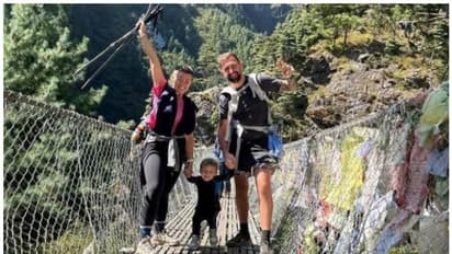 ഏവറസ്റ്റ് ബേസ് ക്യാമ്പിലേക്ക് 'കുഞ്ഞു' ട്രിപ്പ് നടത്തി രണ്ടു വയസുകാരൻ! കൈയിലെത്തുന്നത് ലോക റെക്കോർഡ്