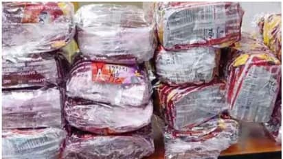 കസ്റ്റംസും കടന്ന് അറൈവൽ ഏരിയക്ക് പുറത്ത്, എല്ലാം കഴിഞ്ഞെന്ന് ആശ്വസിച്ചു; പക്ഷേ അവിടെ കാത്തിരുന്നത്...