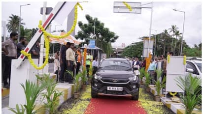 തിരുവനന്തപുരം വിമാനത്താവളത്തിലും ഇനി ഫാസ്റ്റാഗ് സംവിധാനം; ബാലൻസ് ഉണ്ടെങ്കിൽ ആരെയും കാത്തുനിൽക്കേണ്ട