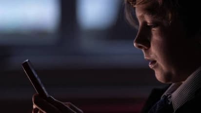 യുവാക്കളെ നശിപ്പിക്കുന്ന ലഹരി, ഈ ആപ്പിനെതിരെ നിയമനടപടി ആവശ്യപ്പെട്ട് 5000 രക്ഷിതാക്കൾ