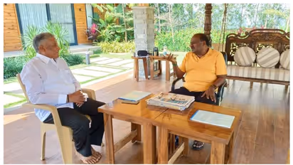 ತುಮಕೂರು ಟಿಕೆಟ್ ಕೊಡಿಸುವಂತೆ ಹೆಚ್ಡಿಕೆ ಭೇಟಿ ಮಾಡಿ ಮಾತುಕತೆ ನಡೆಸಿದ ಸೋಮಣ್ಣ