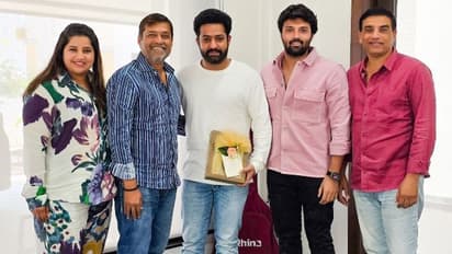 NTR : దిల్ రాజ్ ఇంట పెళ్లి సందడి.. ఎన్టీఆర్ ను ప్రత్యేకంగా ఆహ్వానించిన స్టార్ ప్రొడ్యూసర్