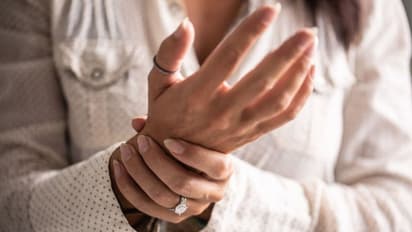 റൂമറ്റോയ്ഡ് ആർത്രൈറ്റിസ് ഒഴിവാക്കാൻ സഹായിക്കും ഈ വിറ്റാമിന്...