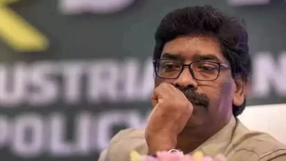 நில மோசடி உள்ளிட்ட பல வழக்குகள்.. தொடர்ந்து அனுப்பப்பட்ட சம்மன் - முன்னாள் முதல்வரை சிறையில் அடைக்க உத்தரவு!