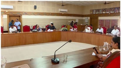 എയർപോഡ് മോഷണ വിവാദം; എടുത്തുചാടി കേസെടുക്കാനില്ലെന്ന നിലപാടിൽ പൊലീസ്; തീരുമാനം പ്രാഥമിക അന്വേഷണത്തിന് ശേഷം