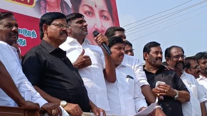 எம்.ஜி.ஆர். போட்ட பிச்சையில் ஆட்சிக்கு வந்தவர்கள் திமுகவினர் - முன்னாள் அமைச்சர் வீரமணி பரபரப்பு பேச்சு