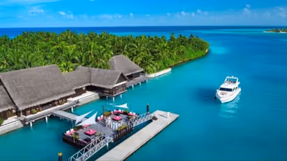 ലക്ഷദ്വീപിലെ ജനങ്ങൾക്ക് ഐക്യദാർഢ്യം പ്രഖ്യാപിച്ച് മന്ത്രി; 'ദ്വീപിലെ കുട്ടികൾക്ക് അവരുടെ മാതൃഭാഷയും പഠിക്കണം'